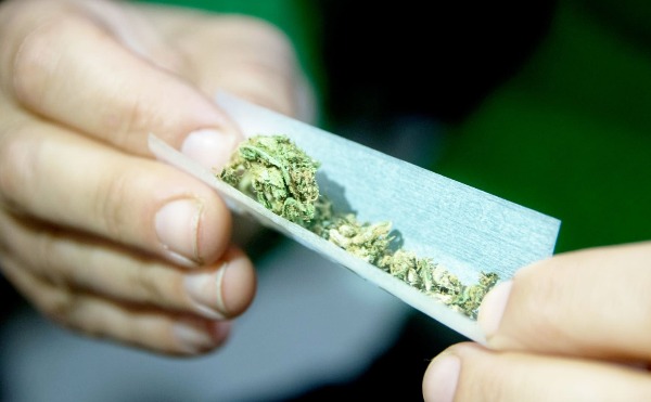 fumer un joint ou vaporiser son cannabis
